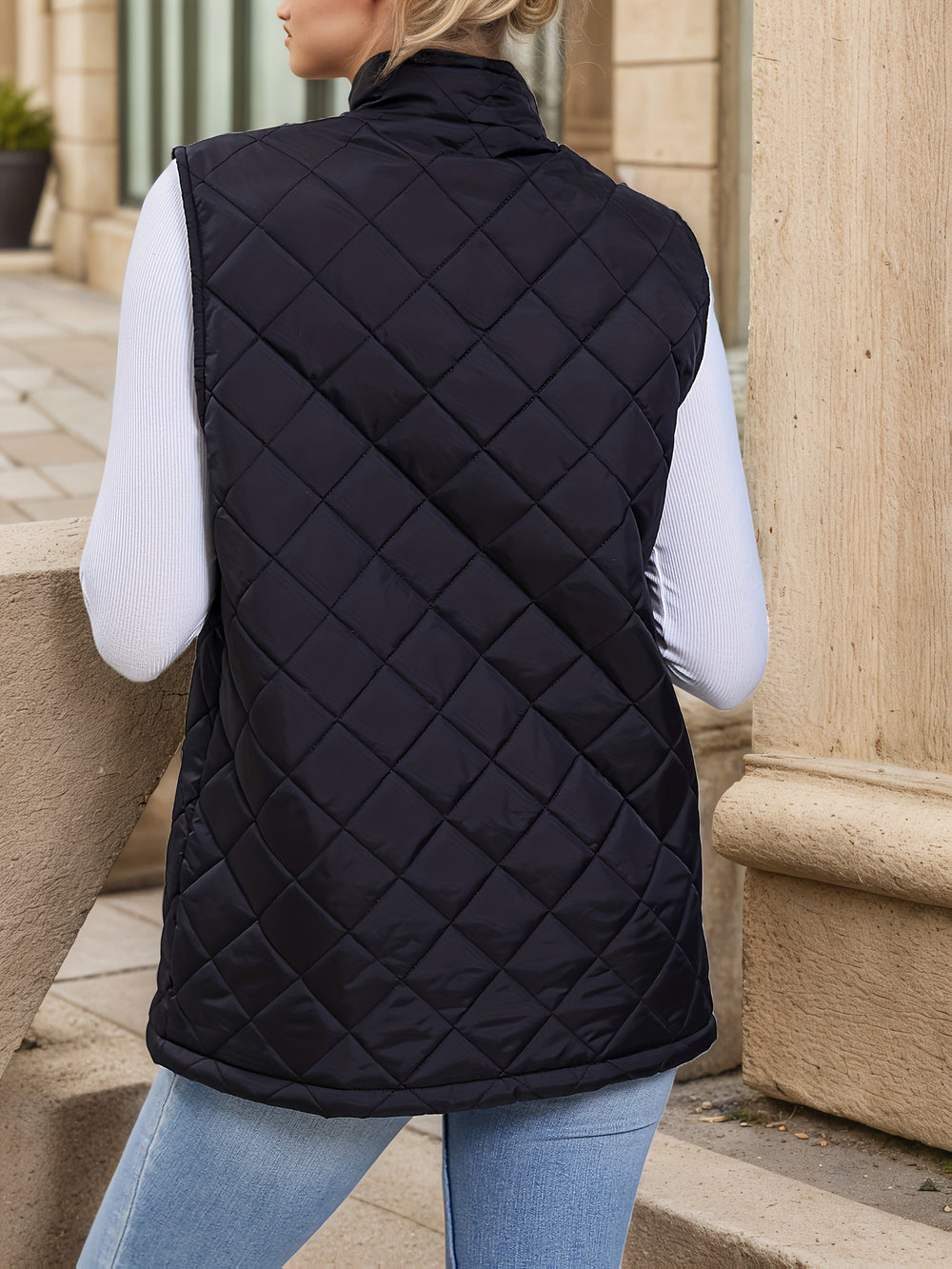 Honey quilted long gilet with side pockets – image 2