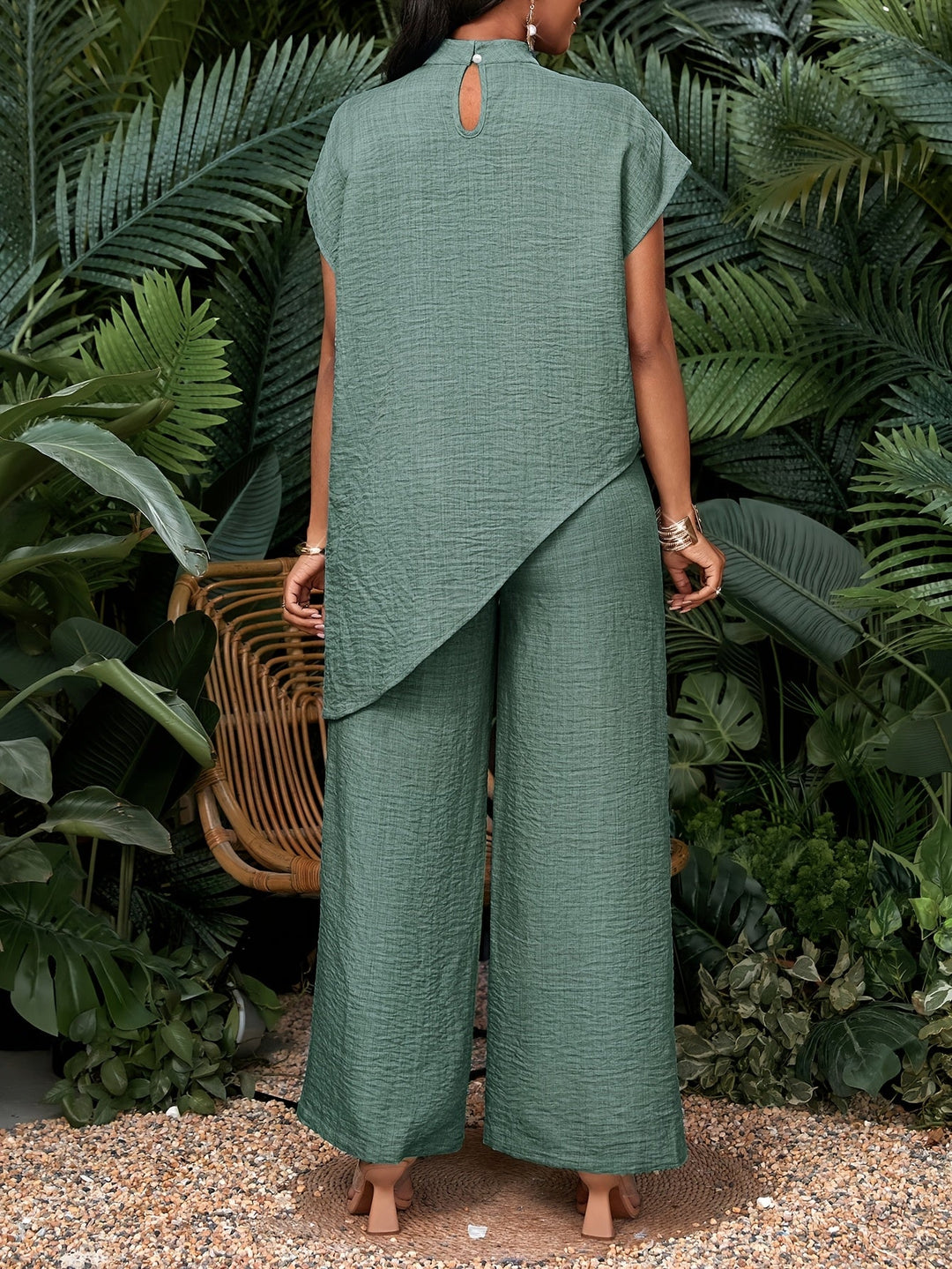 Serafina asymmetric hem top and wide leg trouser set – image 9