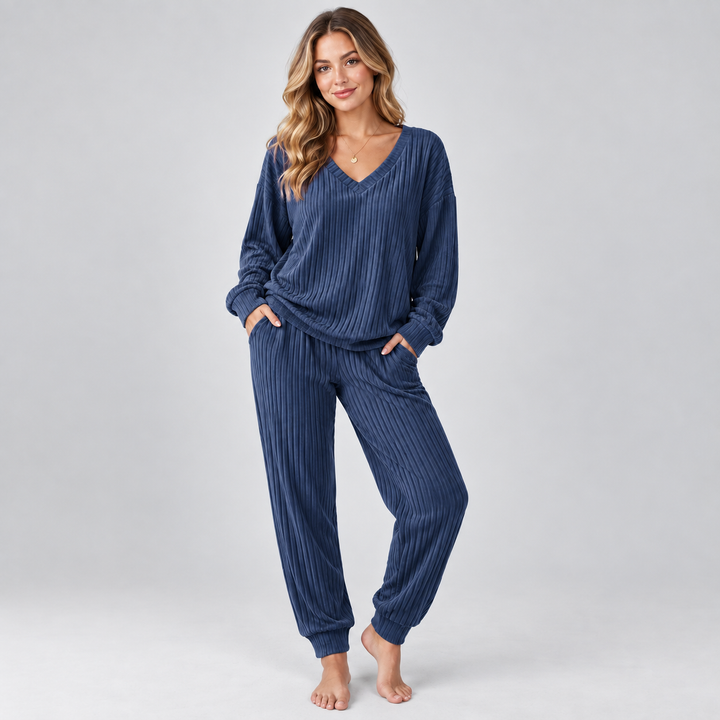 Carlotta v neck knit lounge set – image 7