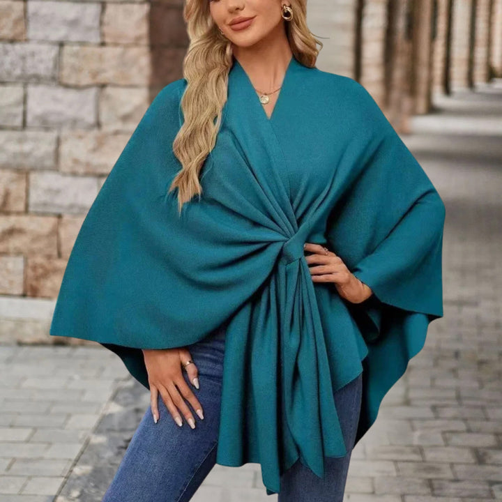 Sunniva knit poncho with knot front – image 3