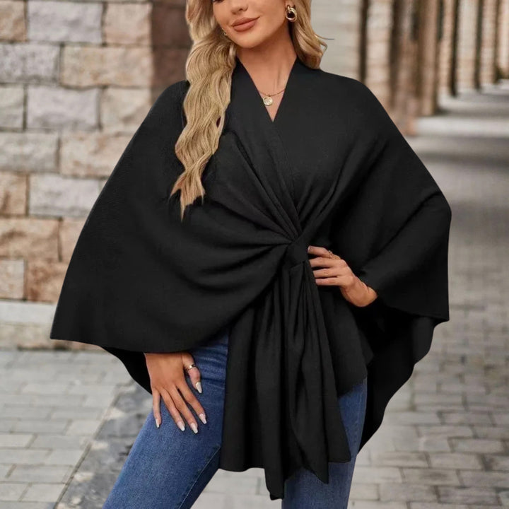 Sunniva knit poncho with knot front – image 4