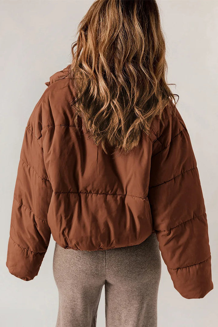 Sasha cropped puffer jacket with drawcord hem – image 2