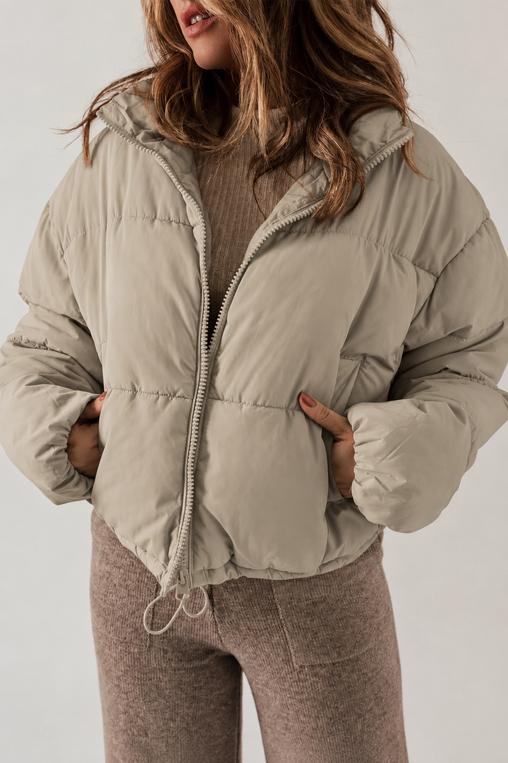 Sasha cropped puffer jacket with drawcord hem – image 7