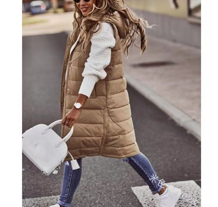 Amberley long hooded quilted gilet with pockets – image 3