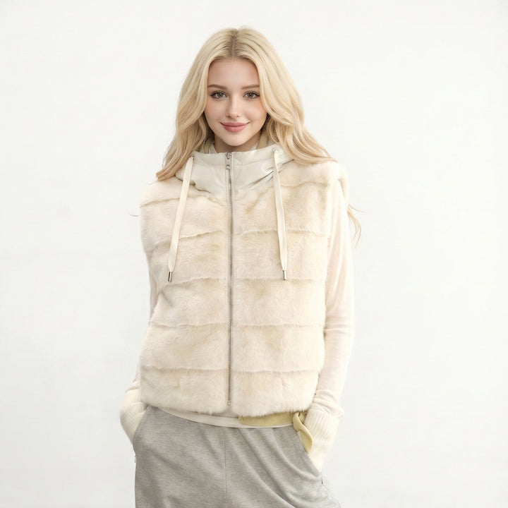 Eluned faux fur hooded padded gilet – image 4