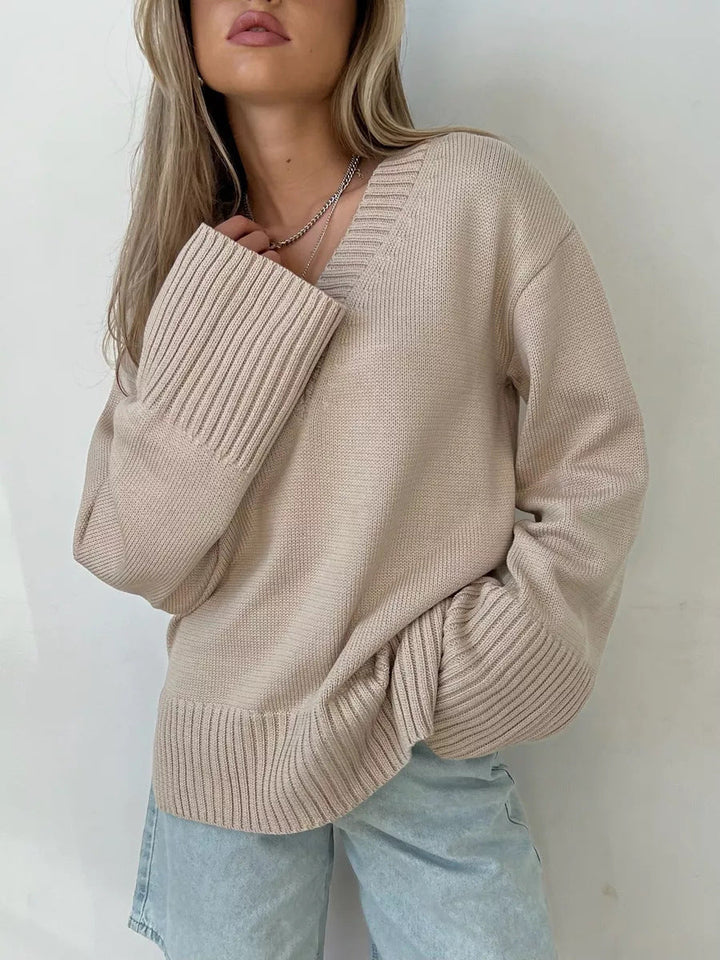 Birgitta oversized fine knit v neck jumper – image 6