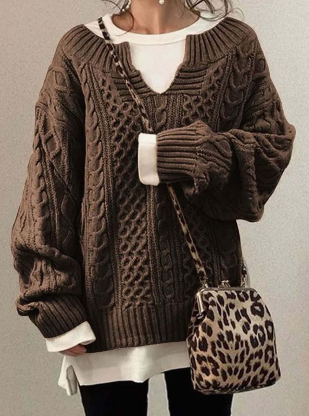 Magnhild oversized V neck cable knit jumper – image 3