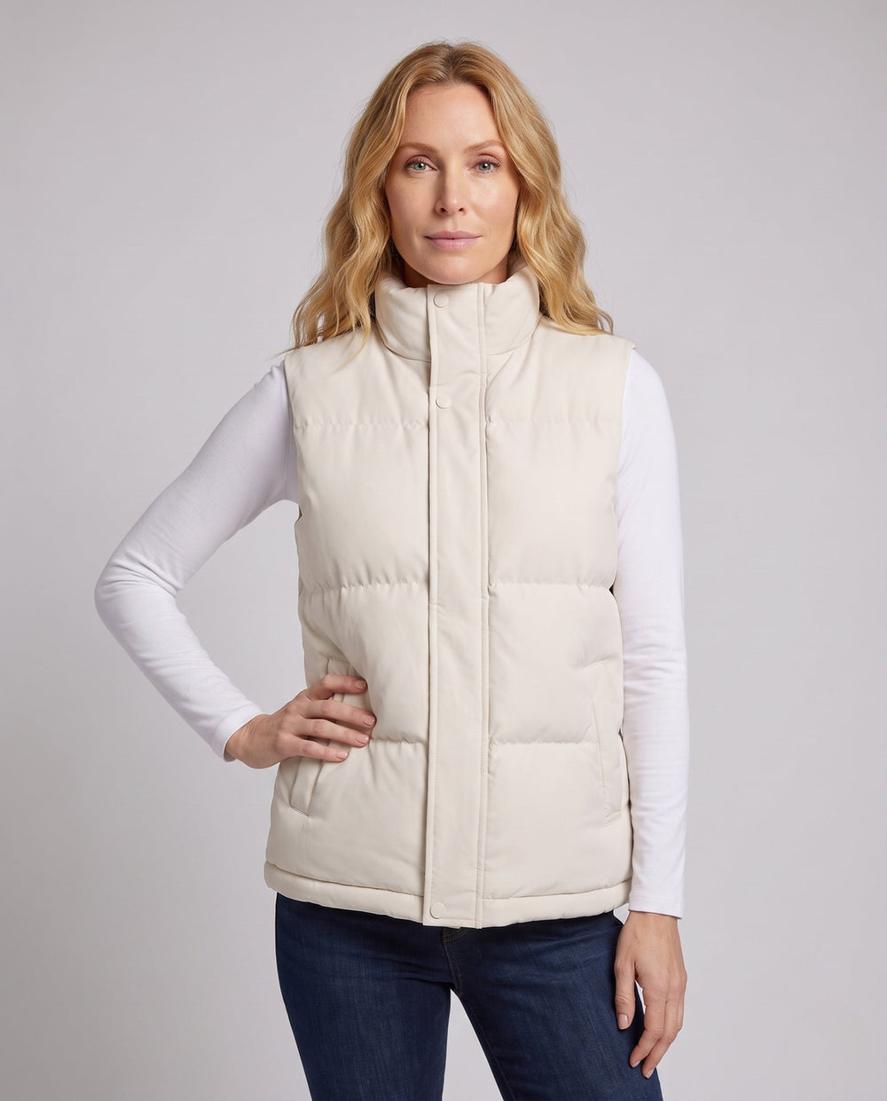 Alfrida sleeveless quilted gilet with high stand collar – image 2