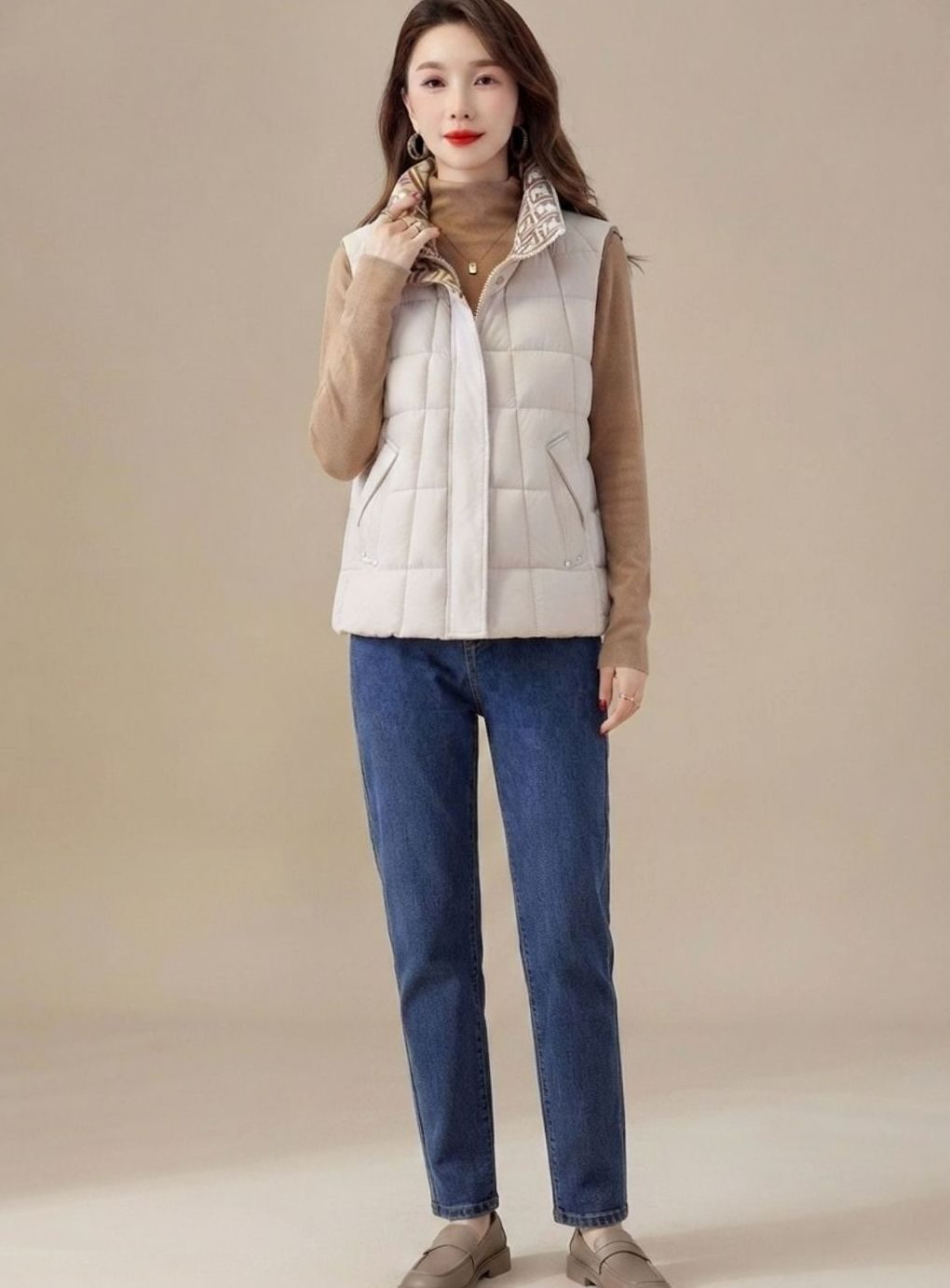 Asa quilted high neck gilet with side pockets – image 10