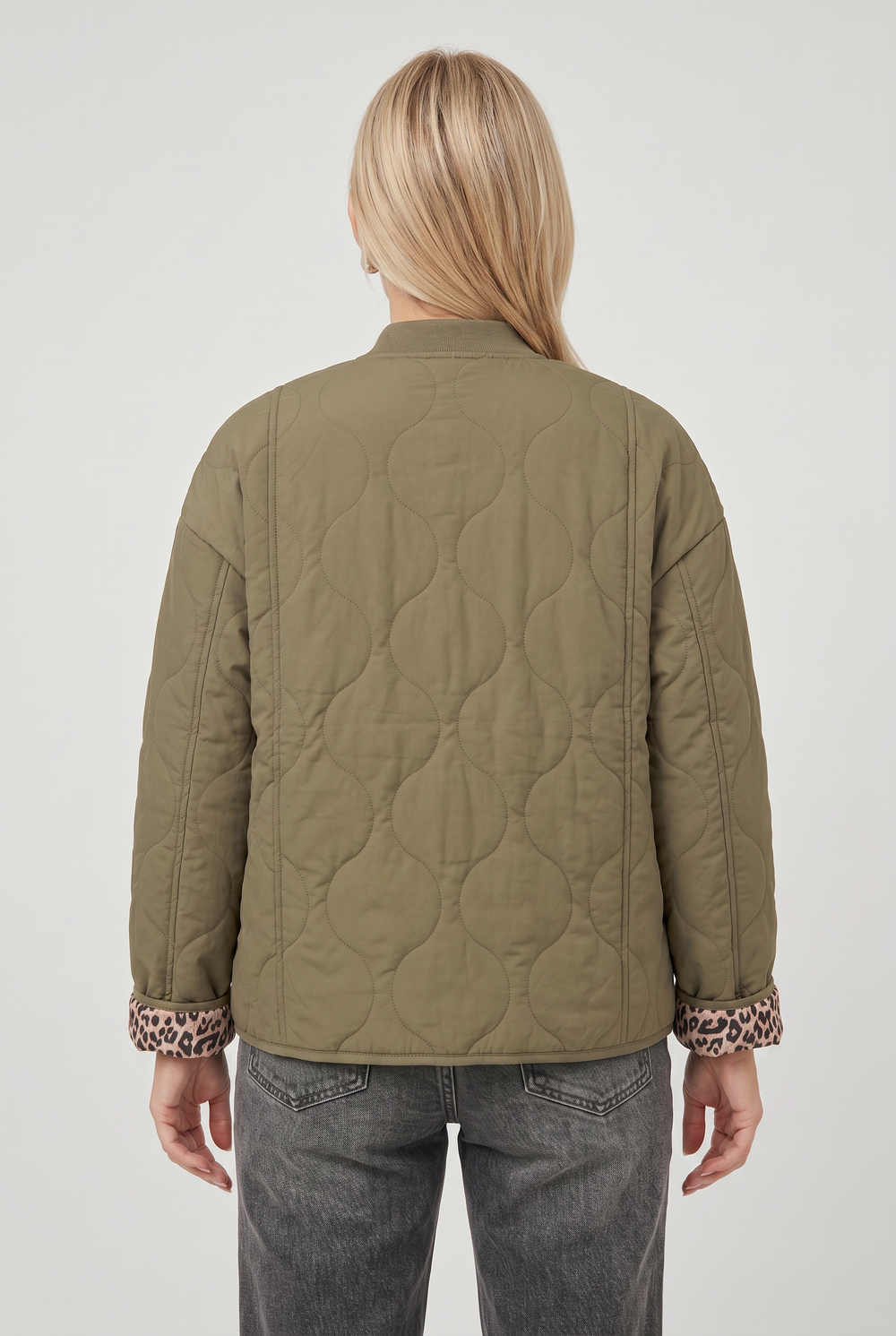 Francesca button down quilted coat with print lining – image 2