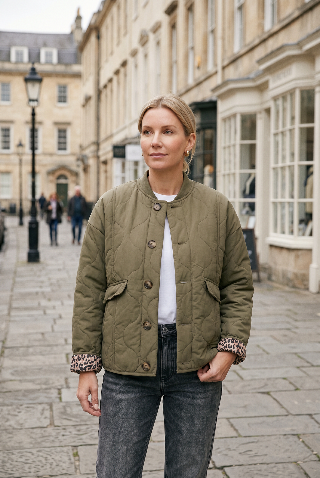Francesca button down quilted coat with print lining – image 4