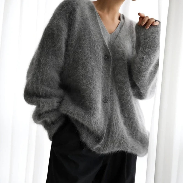 Alicia fluffy knit cardigan in grey