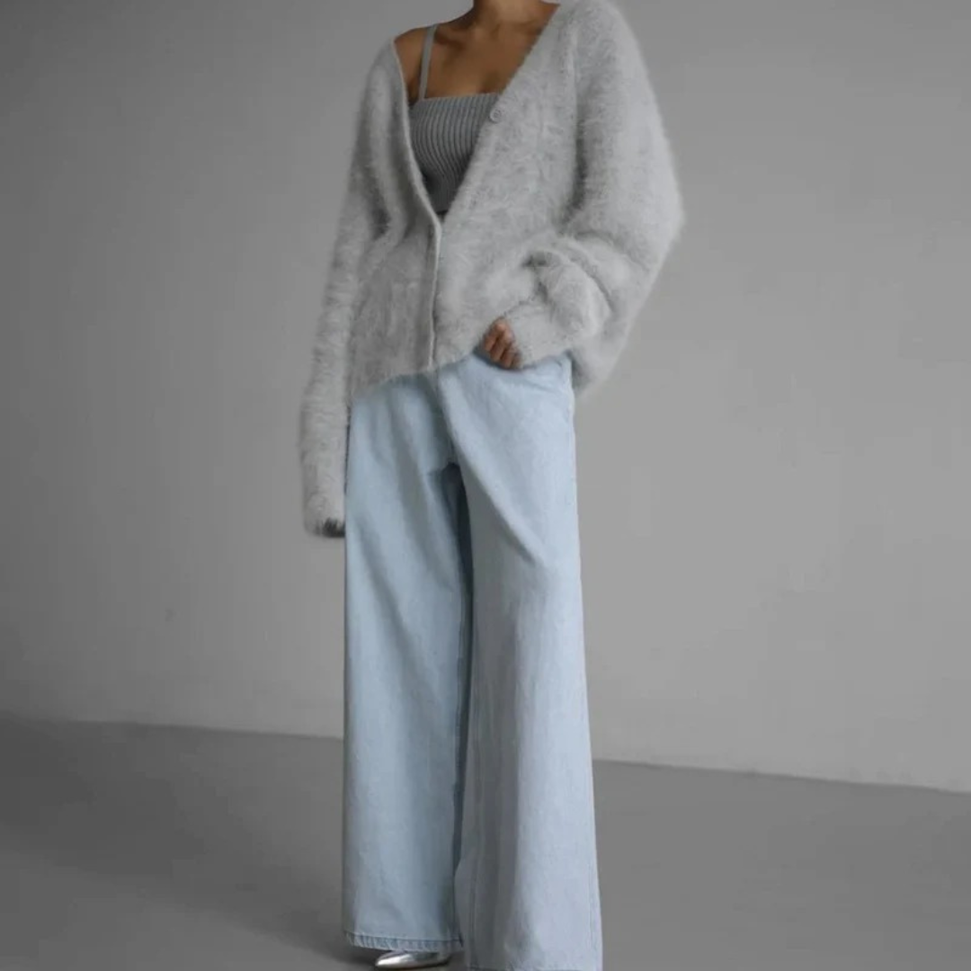 Alicia fluffy knit cardigan, close up