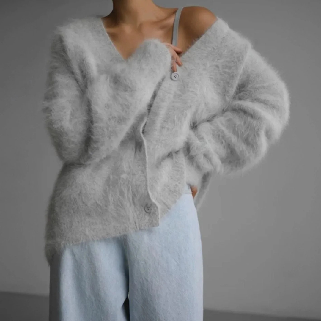 Alicia fluffy knit cardigan, detail