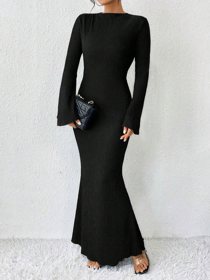 Leontyne mock neck long sleeve bodycon maxi dress – image 5