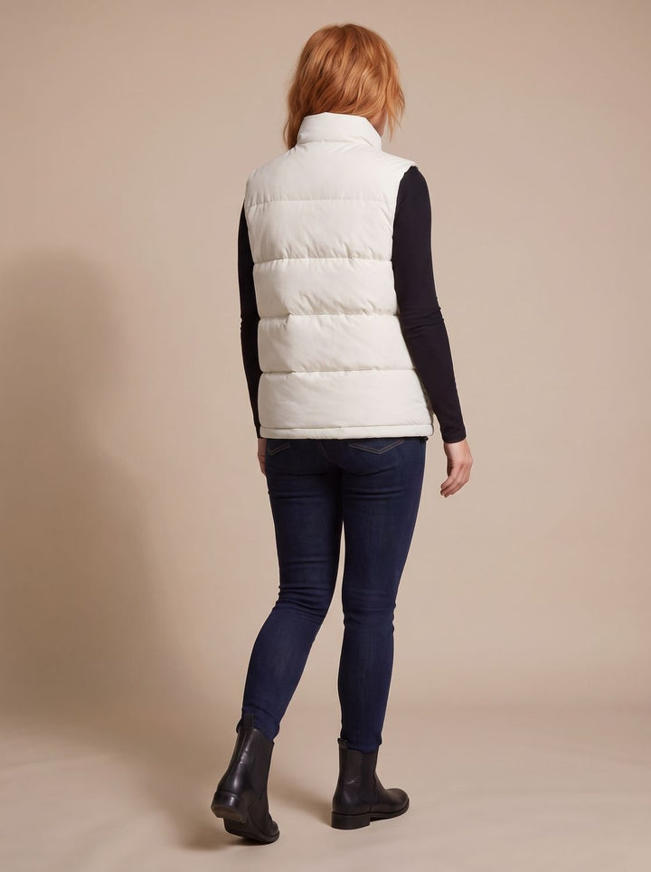 Alexandra quilted sleeveless puffer jacket with flap pockets – image 7