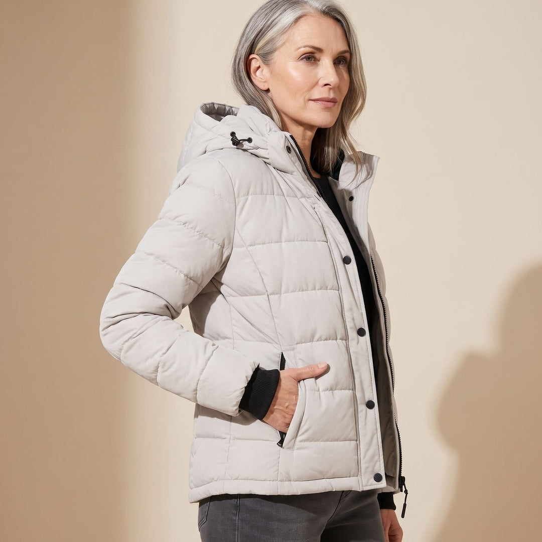 Solene fitted hooded quilted jacket with zip pockets – image 3