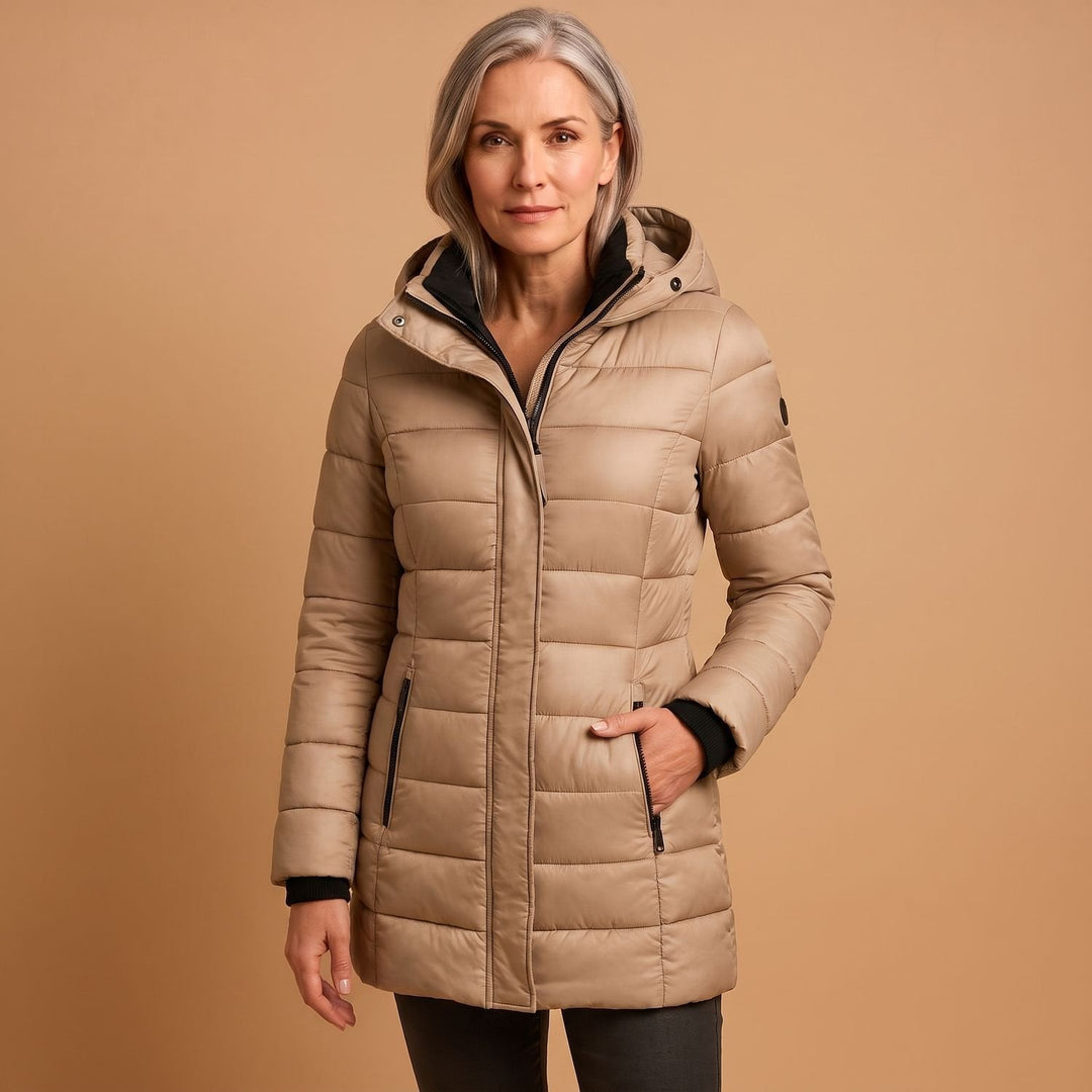 Solene fitted hooded quilted jacket with zip pockets – image 4