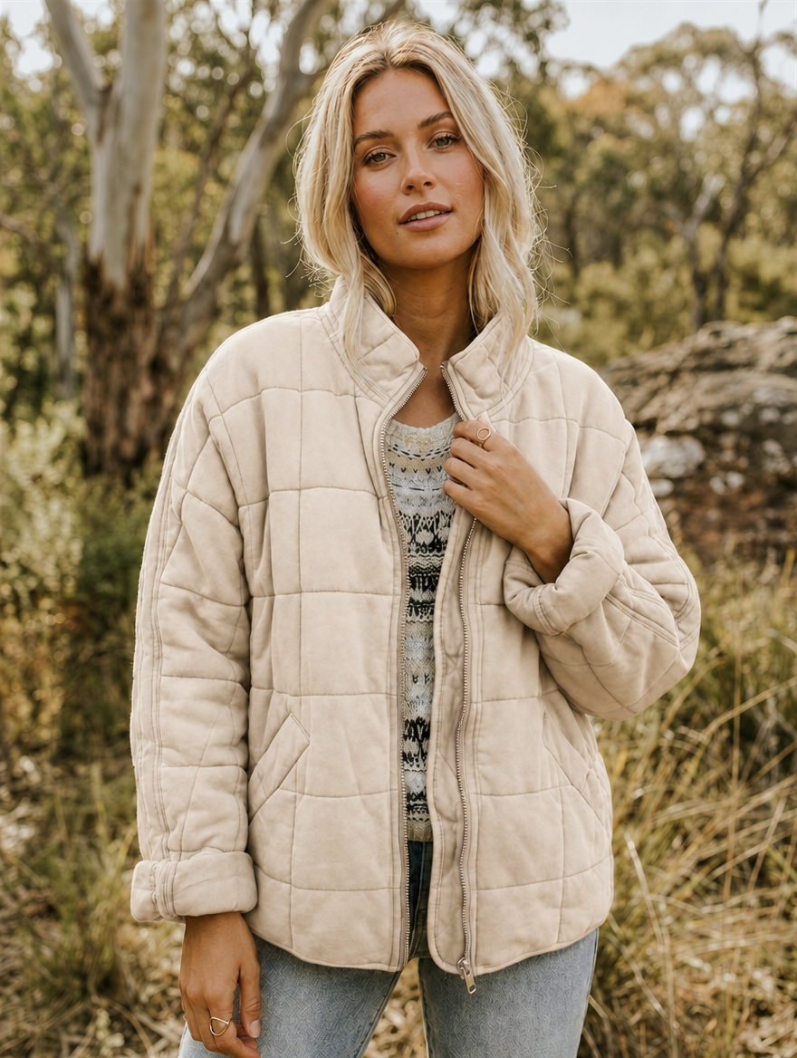 Claudia oversized quilted jacket with stand collar – image 7